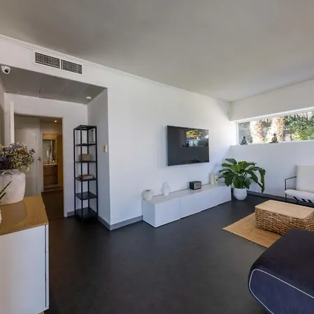 Willa 06 Bl - Superb Contemporary With Sea View *