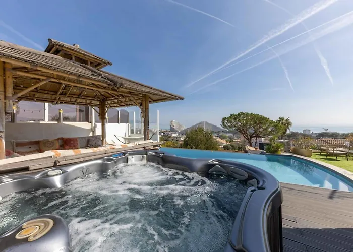 06 Bl - Superb Contemporary With Sea View Villeneuve-Loubet