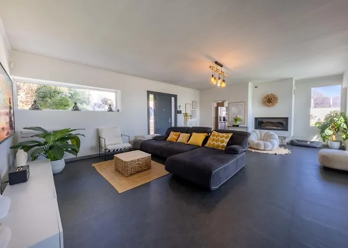 06 Bl - Superb Contemporary With Sea View Villeneuve-Loubet